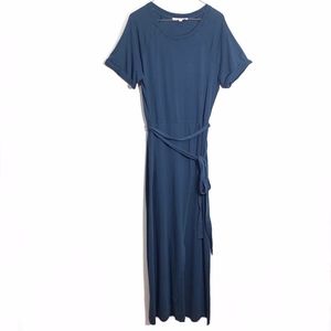 Elizabeth and James Maxi Cross Over Dress Medium